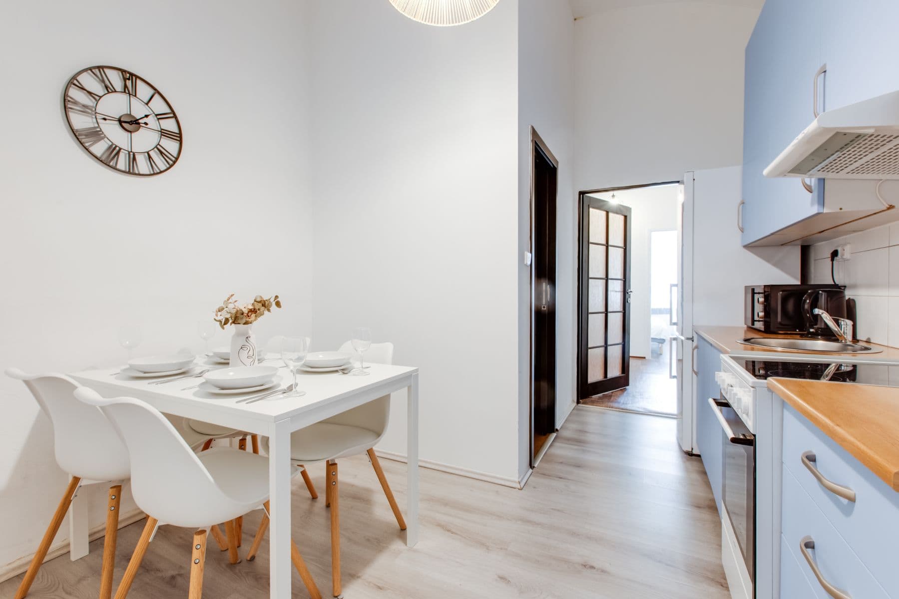 Pronájem bytu  60 m², Přibyslavská, Praha, Praha