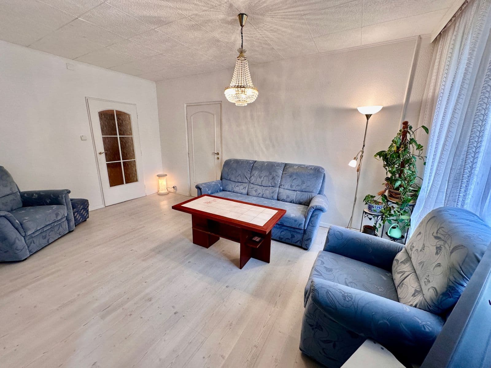 Pronájem bytu  72 m², Mimoňská, Praha, Praha