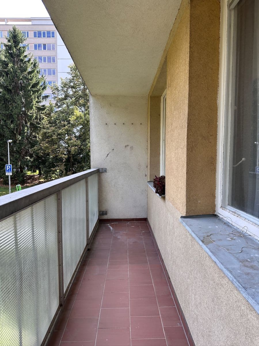 Pronájem bytu  72 m², Mimoňská, Praha, Praha