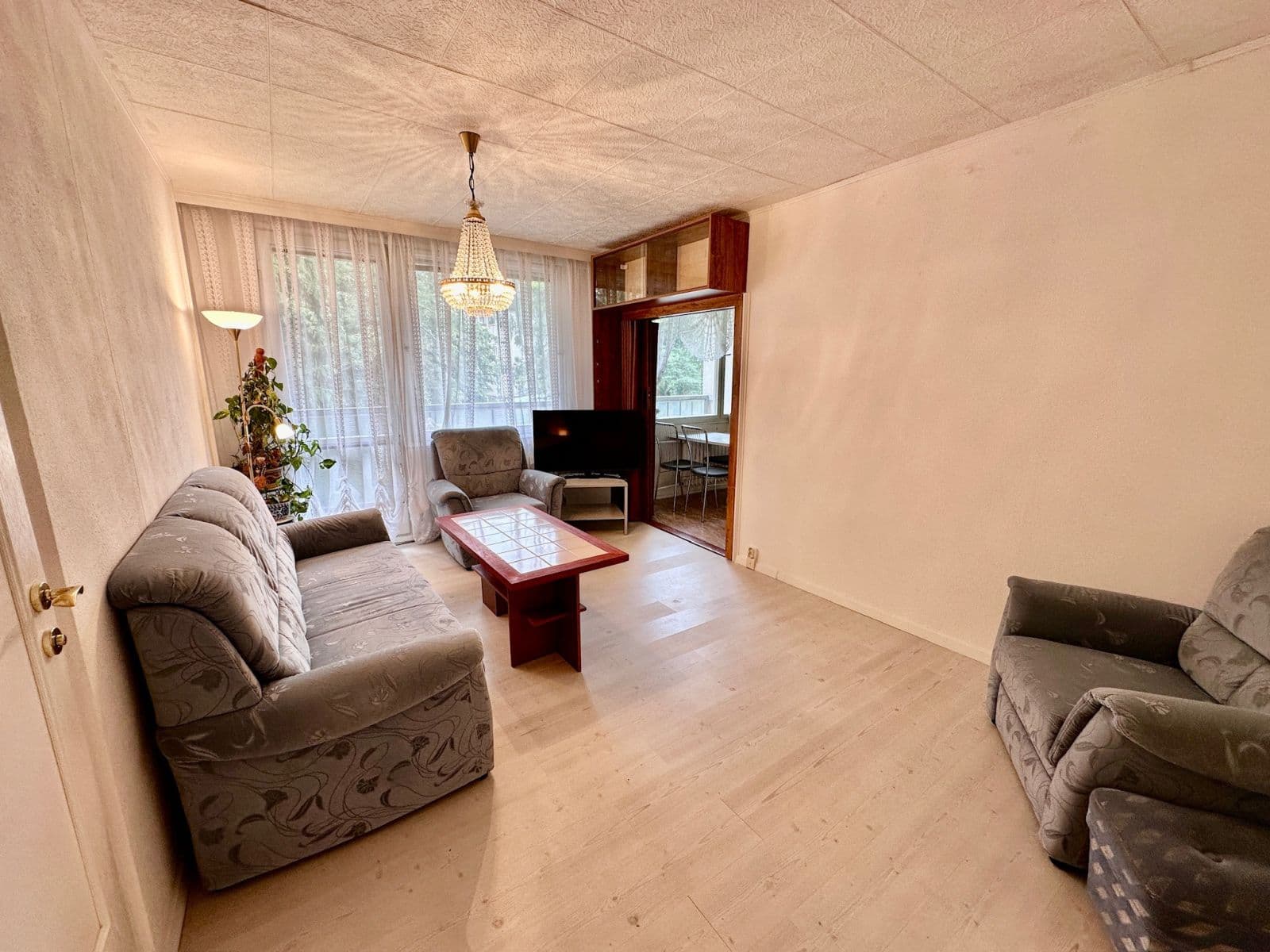 Pronájem bytu  72 m², Mimoňská, Praha, Praha