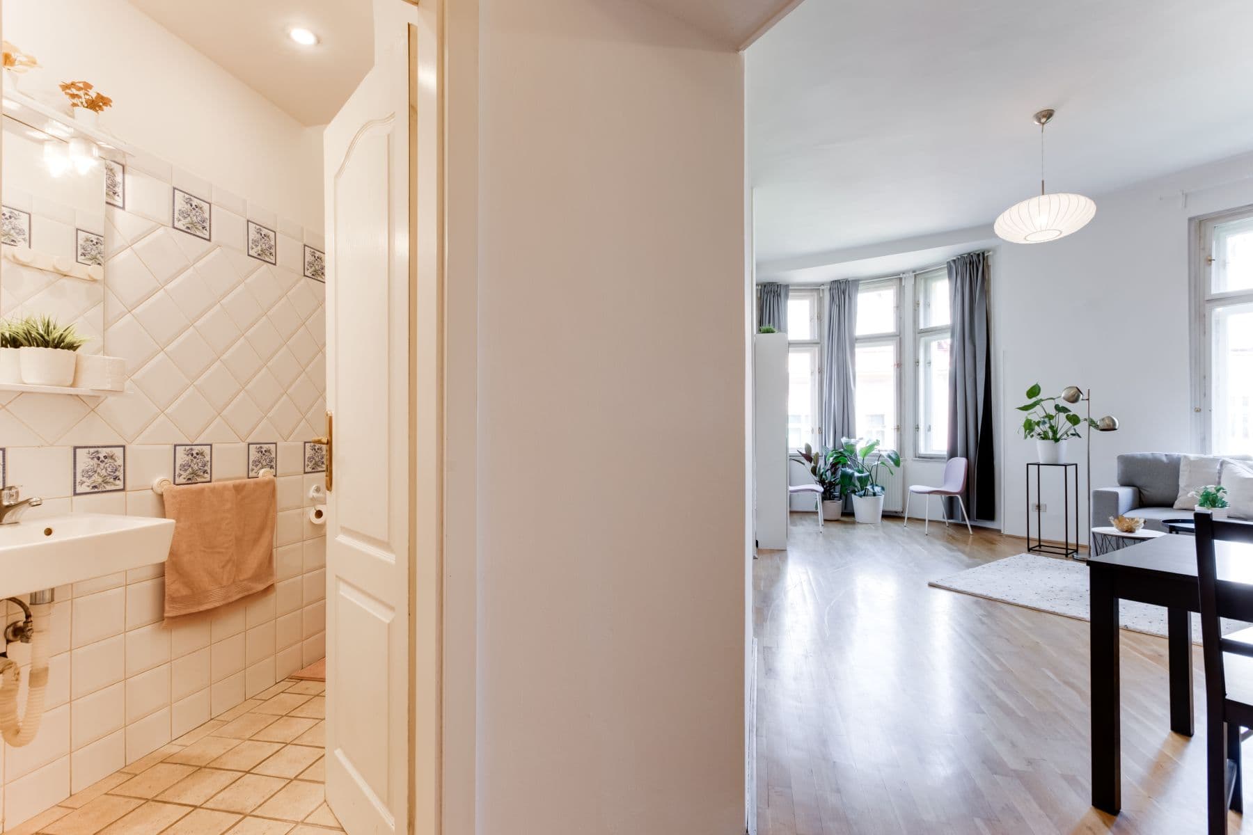 Pronájem bytu  55 m², Kubova, Praha, Praha