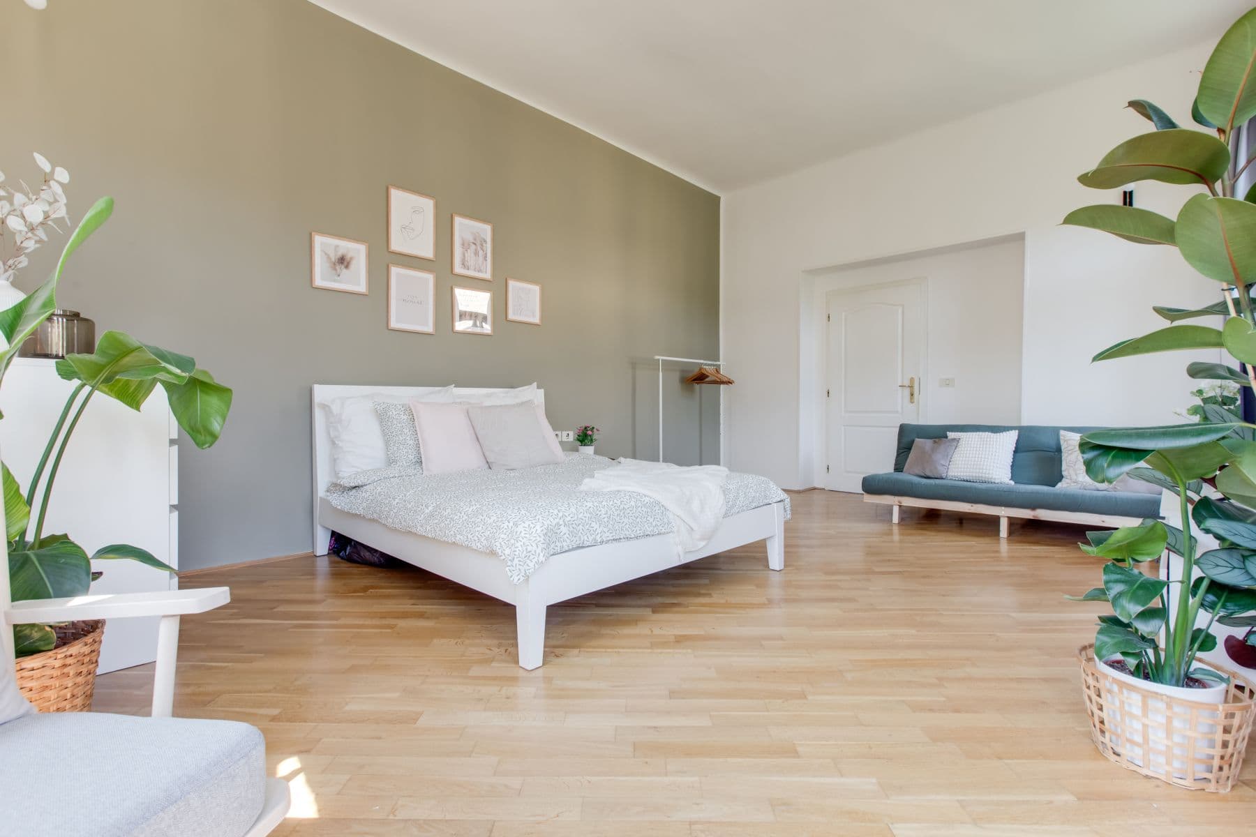 Pronájem bytu  55 m², Kubova, Praha, Praha