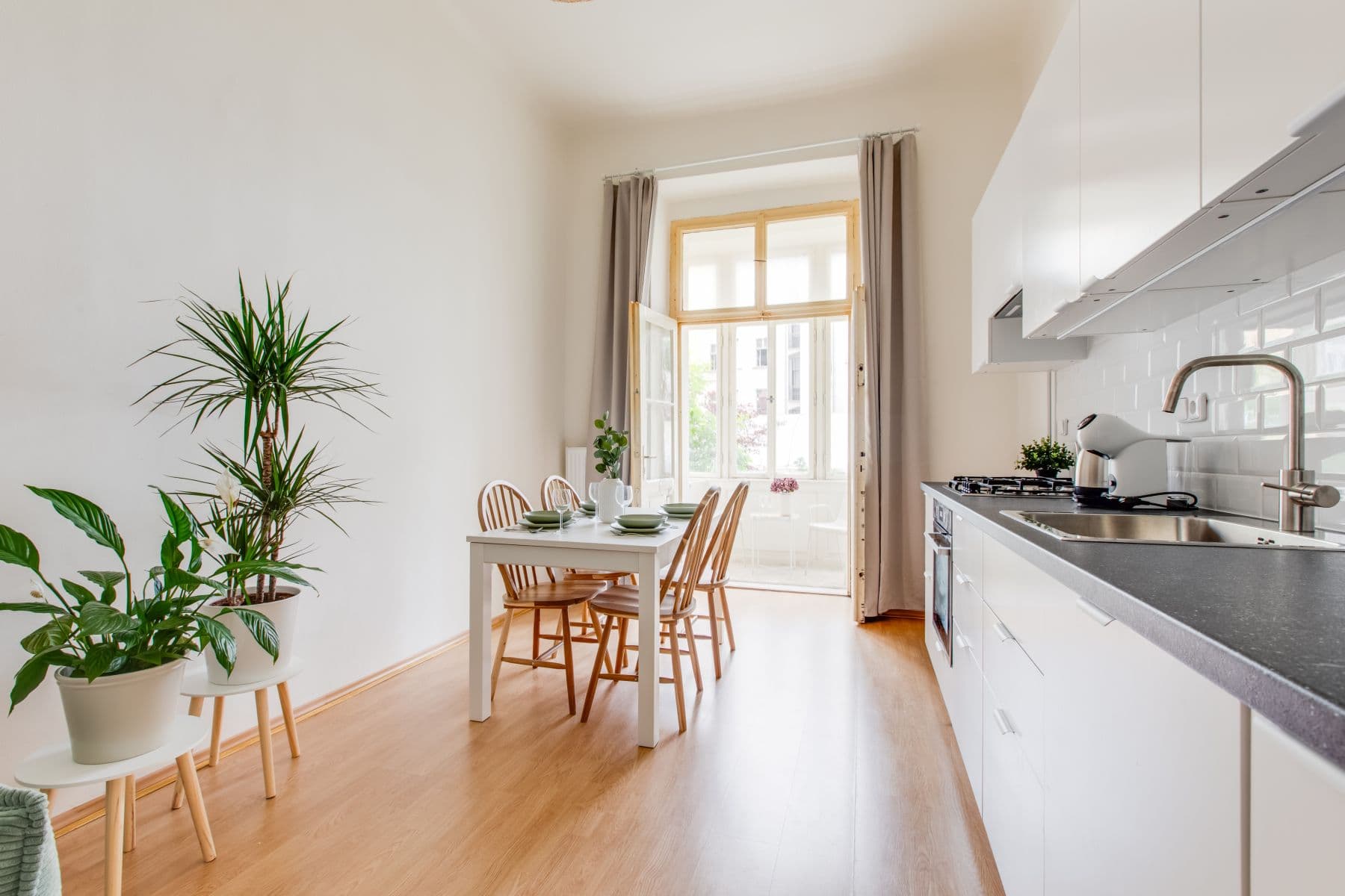 Pronájem bytu  60 m², Legerova, Praha, Praha