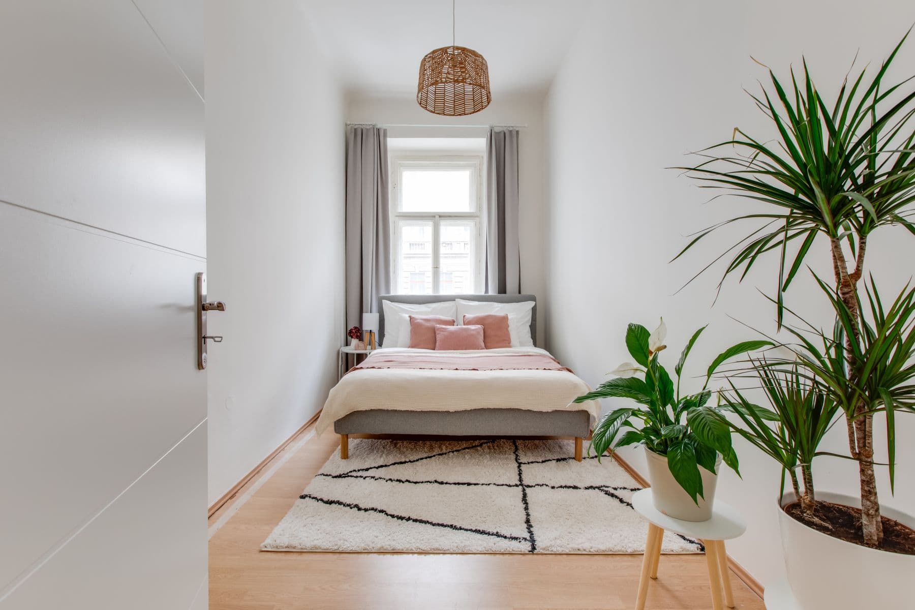 Pronájem bytu  60 m², Legerova, Praha, Praha