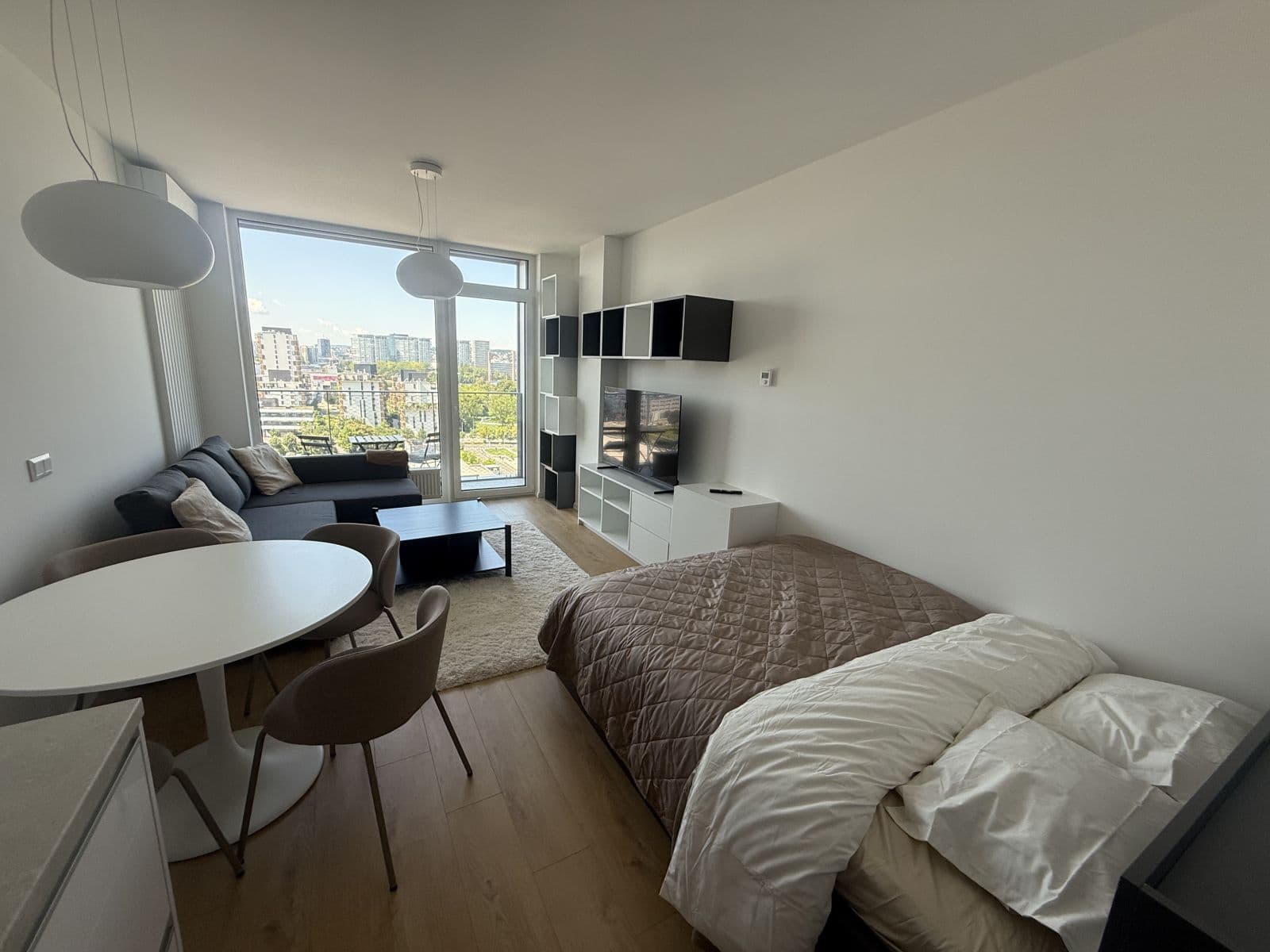Pronájem bytu  30 m², Rožňavská, Nové Mesto, Bratislavský kraj