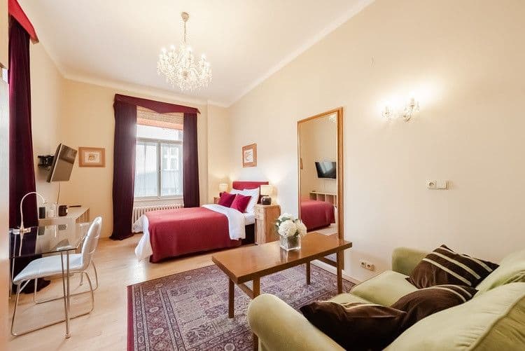 Pronájem bytu  45 m², Štěpánská, Praha, Praha