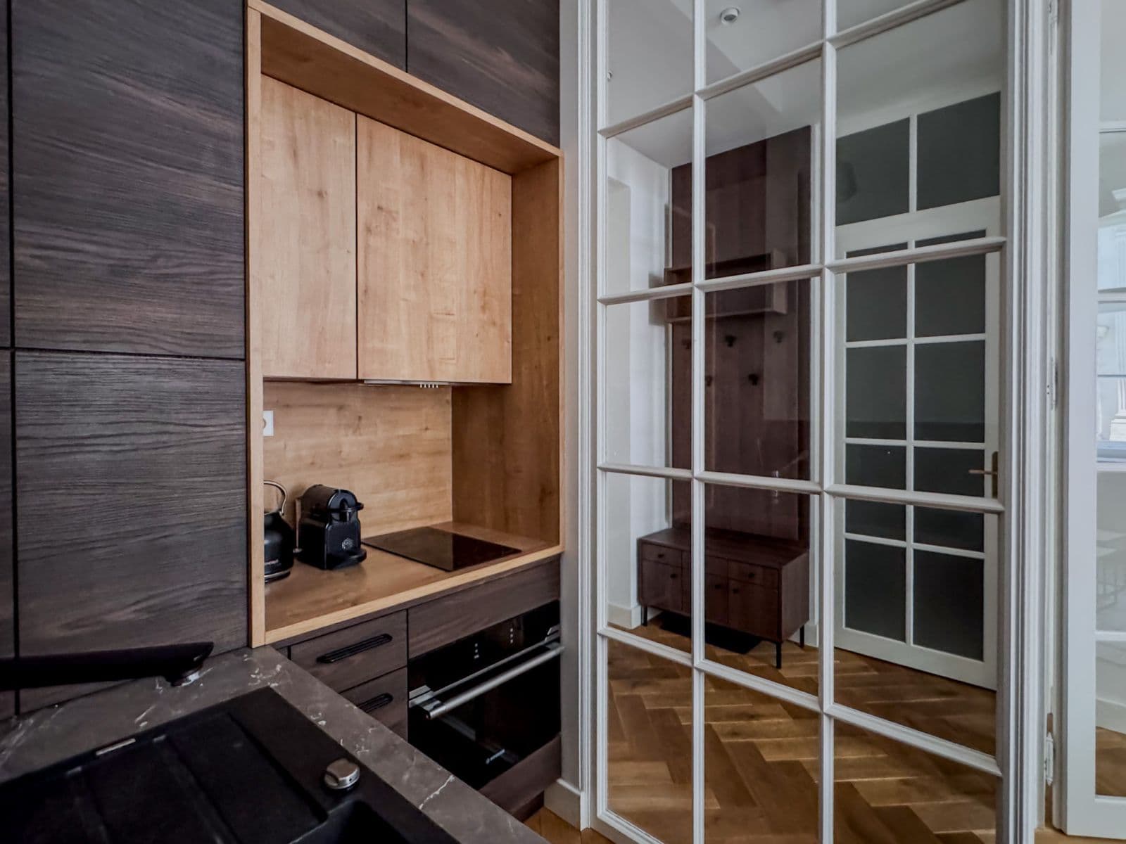 Pronájem bytu  40 m², Dlážděná, Praha, Praha