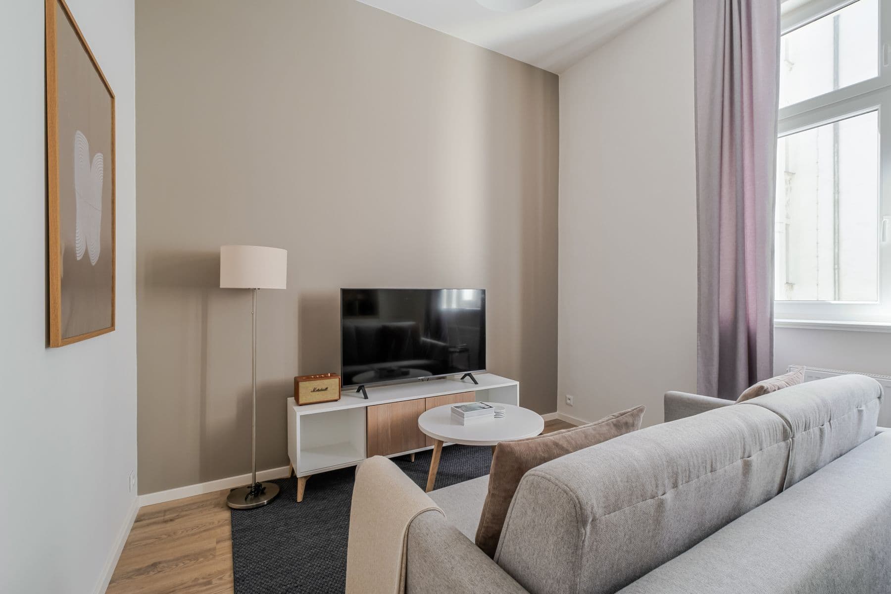 Pronájem bytu  43 m², Veletržní, Praha, Praha
