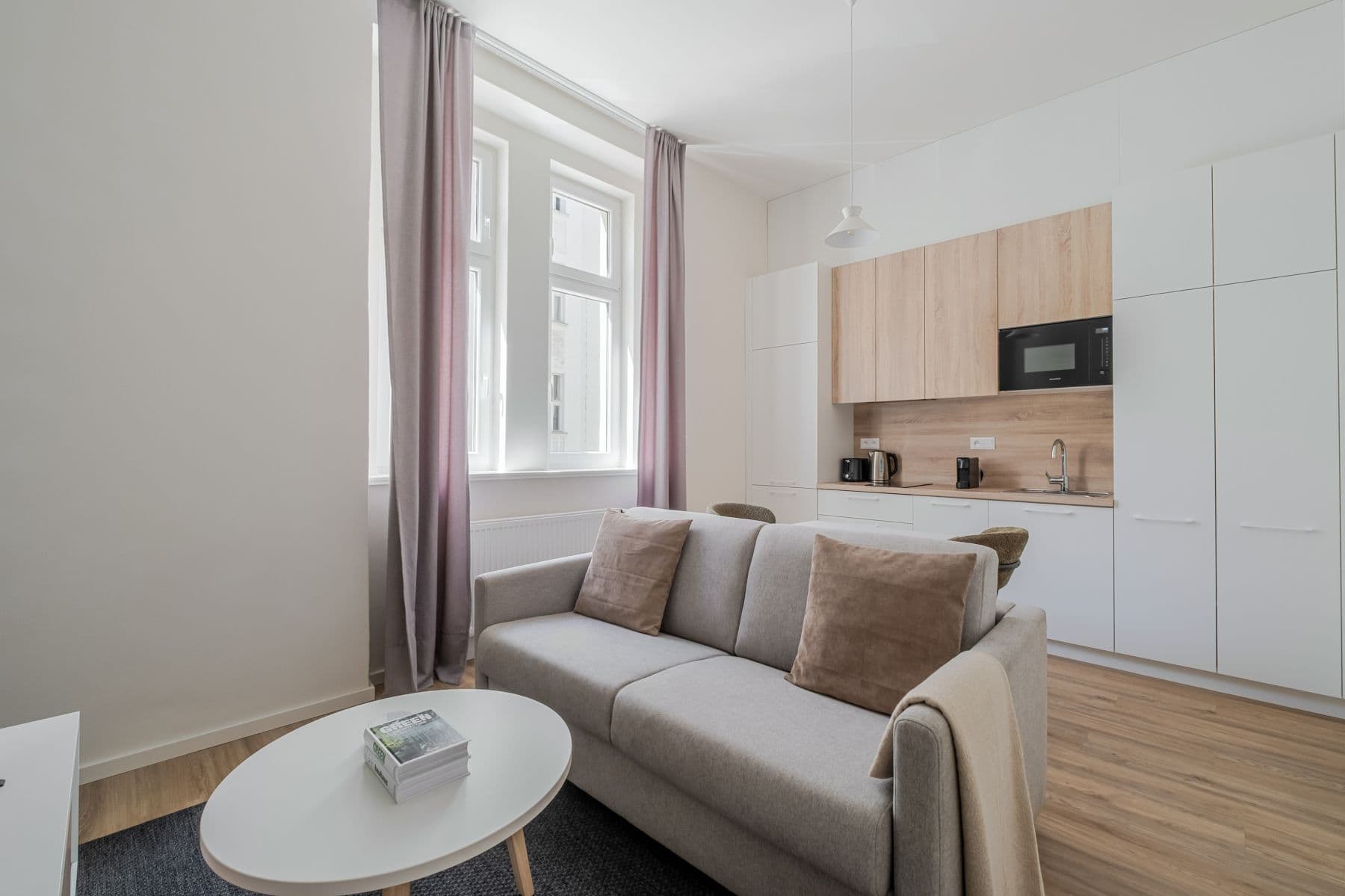 Pronájem bytu  43 m², Veletržní, Praha, Praha