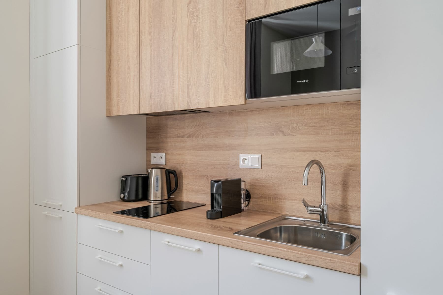 Pronájem bytu  43 m², Veletržní, Praha, Praha