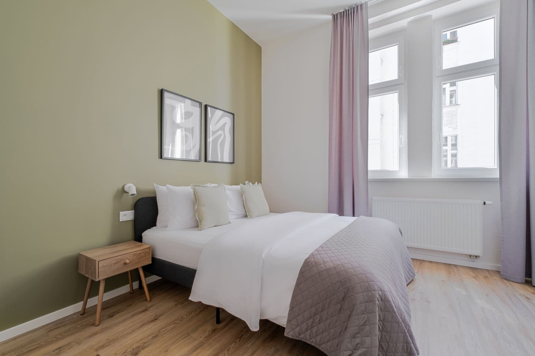 Pronájem bytu  45 m², Veletržní, Praha, Praha
