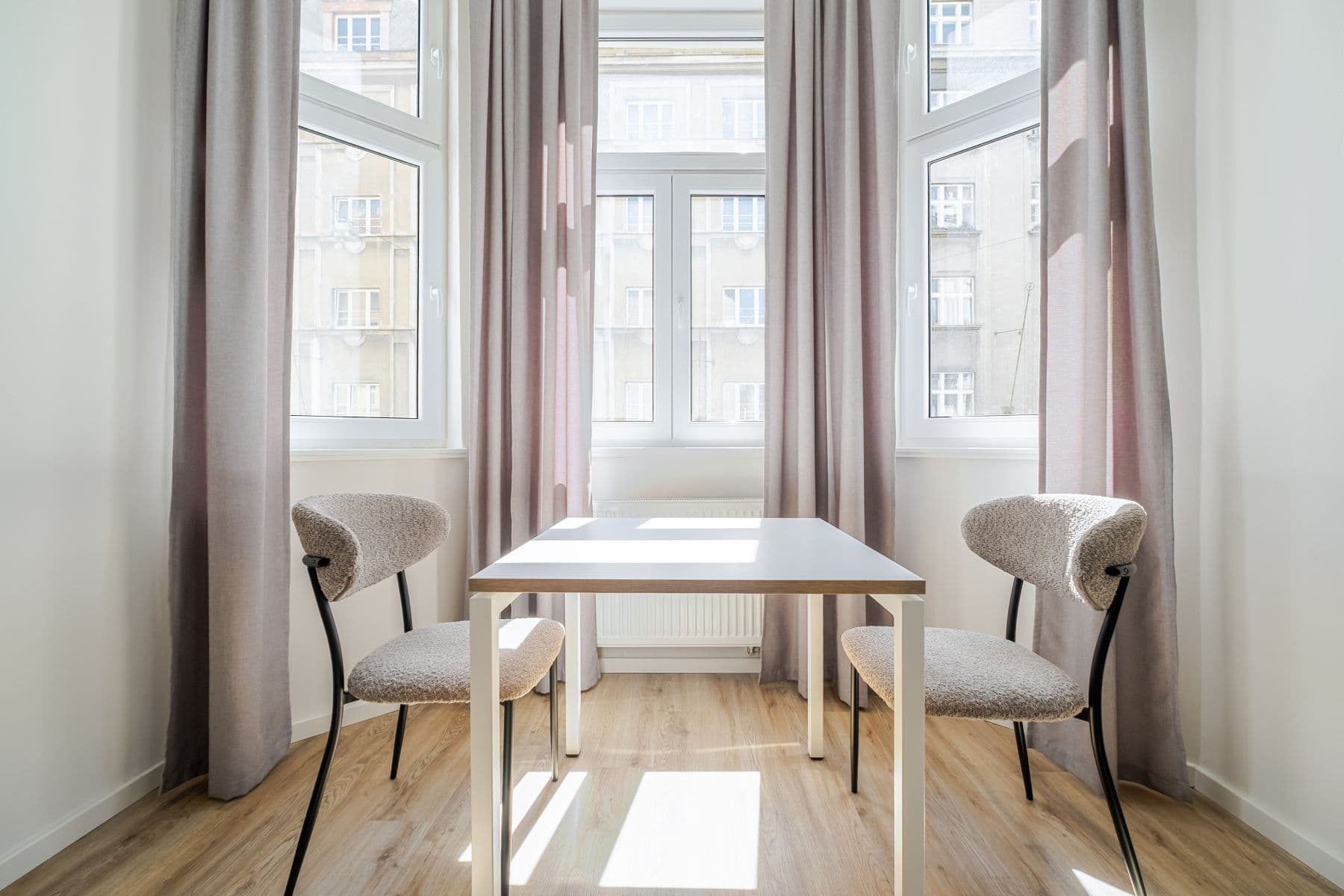 Pronájem bytu  45 m², Veletržní, Praha, Praha