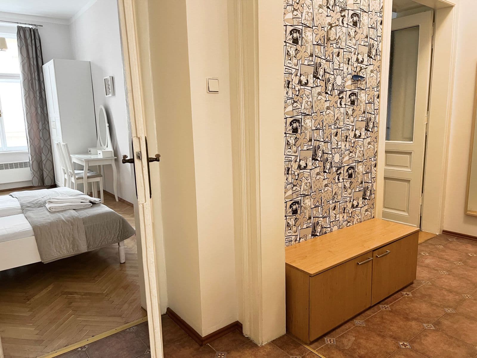 Pronájem bytu  65 m², Ostrovní, Praha, Praha