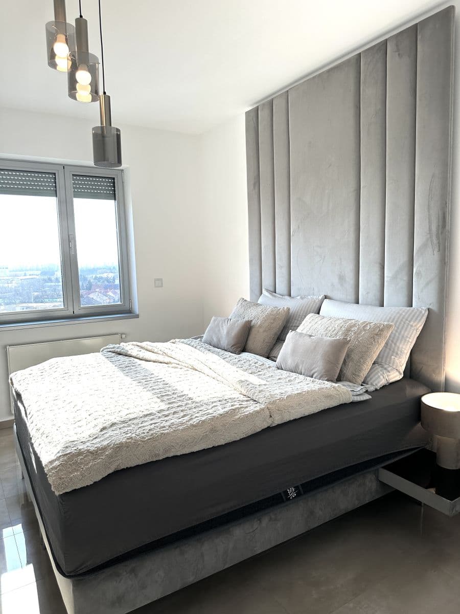 Pronájem bytu  230 m², Štúrova B, Senec, Bratislavský kraj