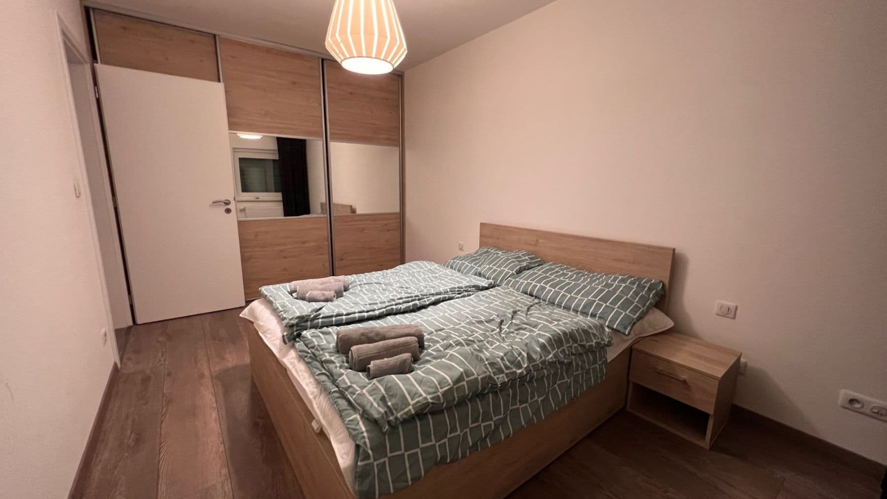 Pronájem bytu  60 m², Blumentálska, Bratislava - mestská časť Staré Mesto, Bratislavský kraj