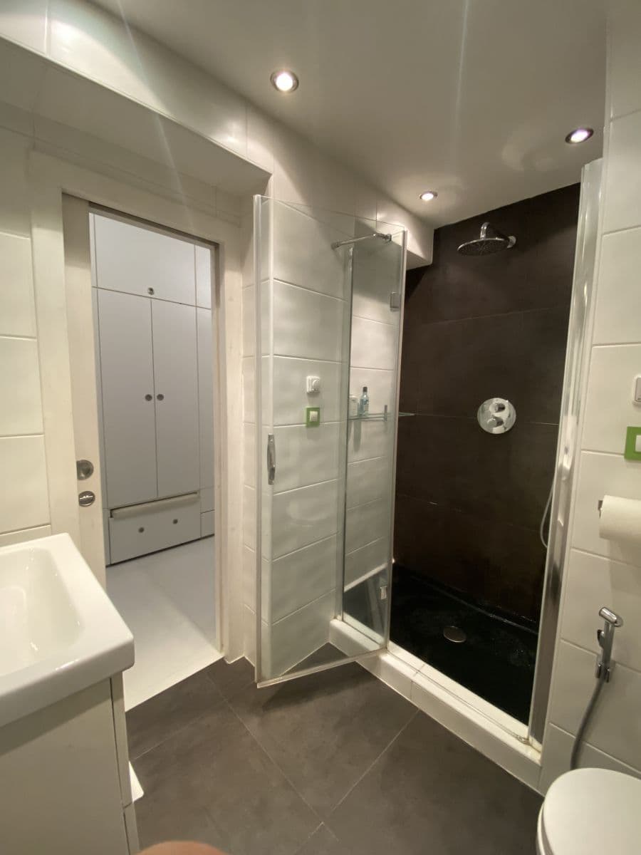 Pronájem bytu  63 m², U Druhé baterie, Praha, Praha