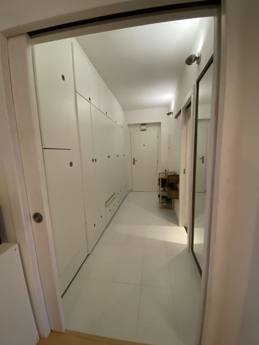 Pronájem bytu  63 m², U Druhé baterie, Praha, Praha
