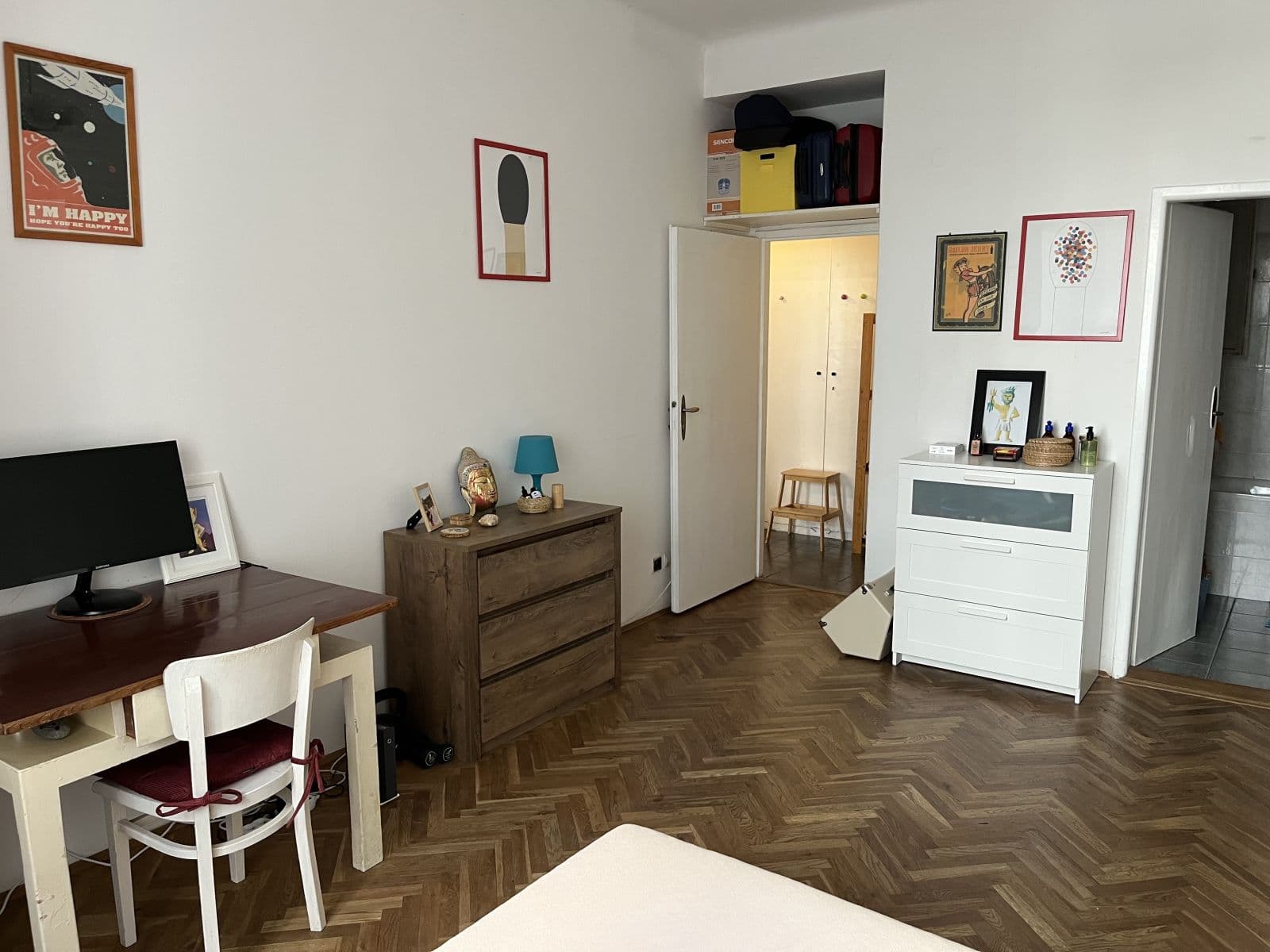 Pronájem bytu  41 m², Kouřimská, Praha, Praha