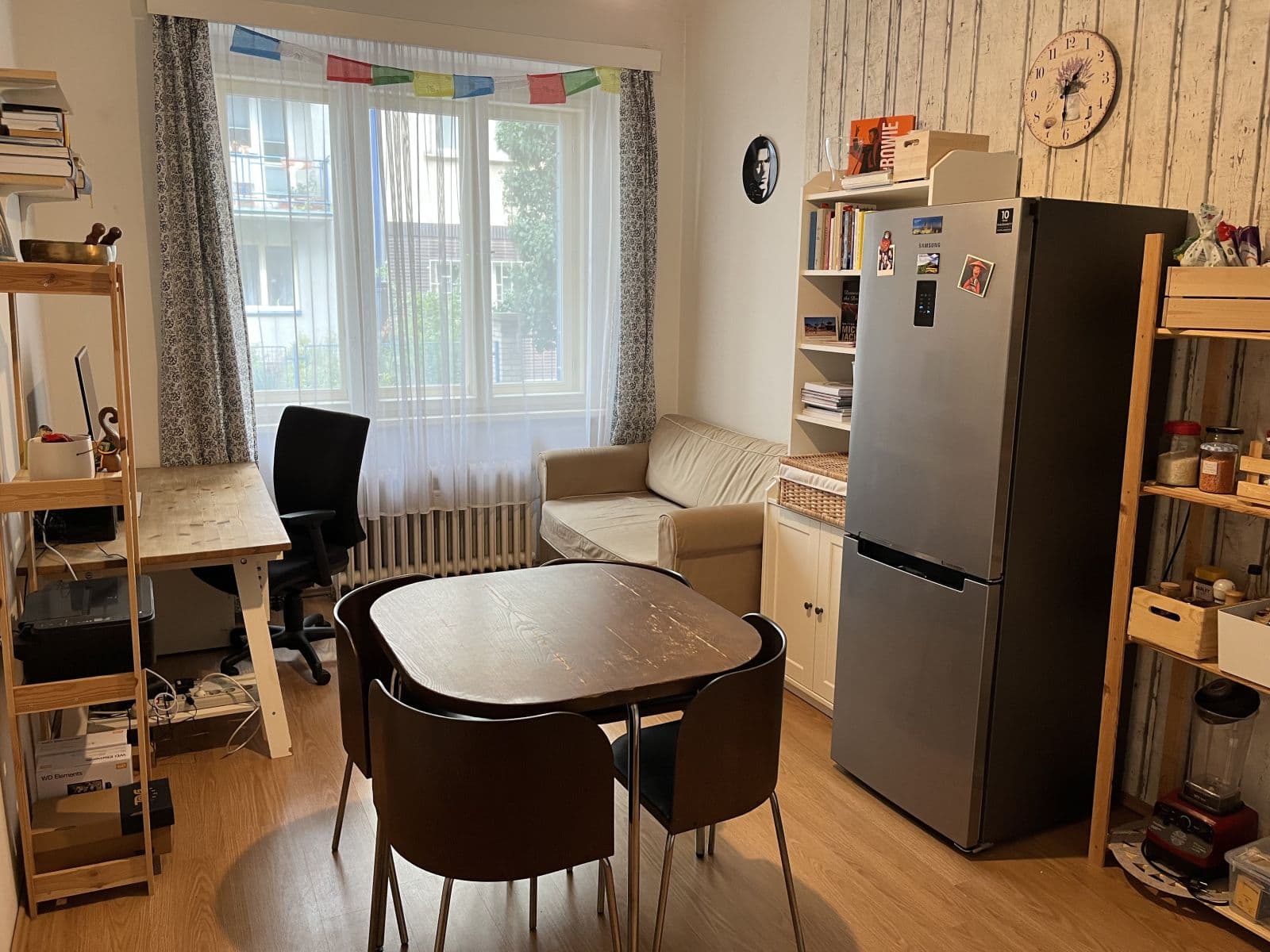 Pronájem bytu  41 m², Kouřimská, Praha, Praha