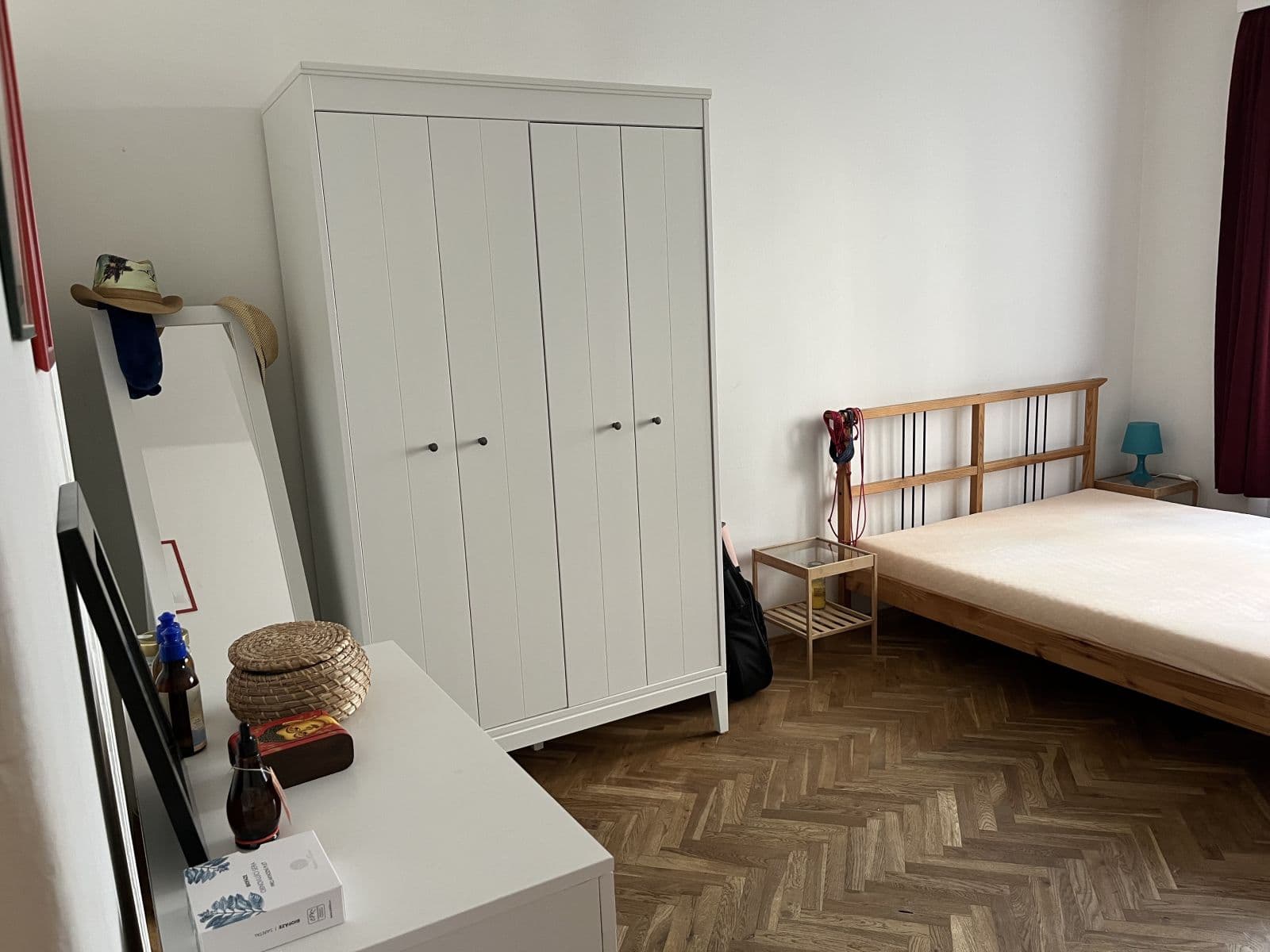 Pronájem bytu  41 m², Kouřimská, Praha, Praha