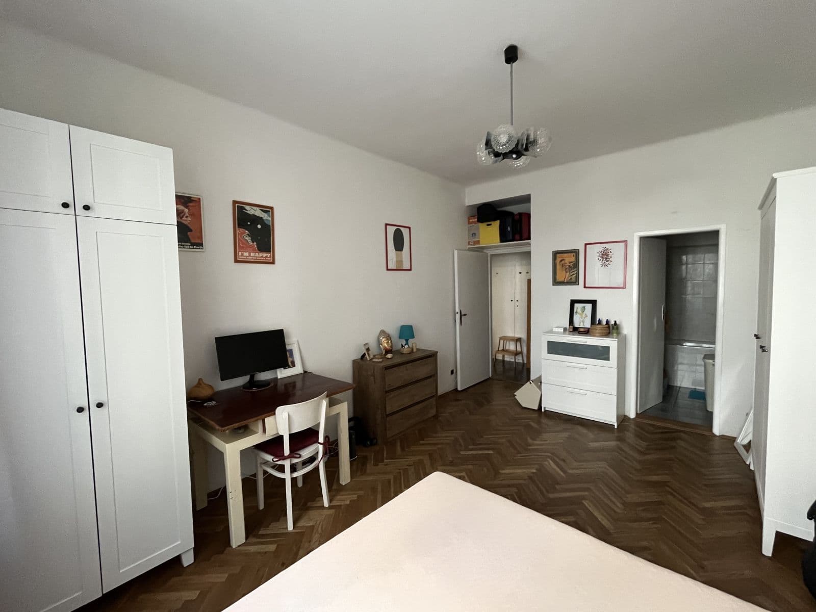 Pronájem bytu  41 m², Kouřimská, Praha, Praha