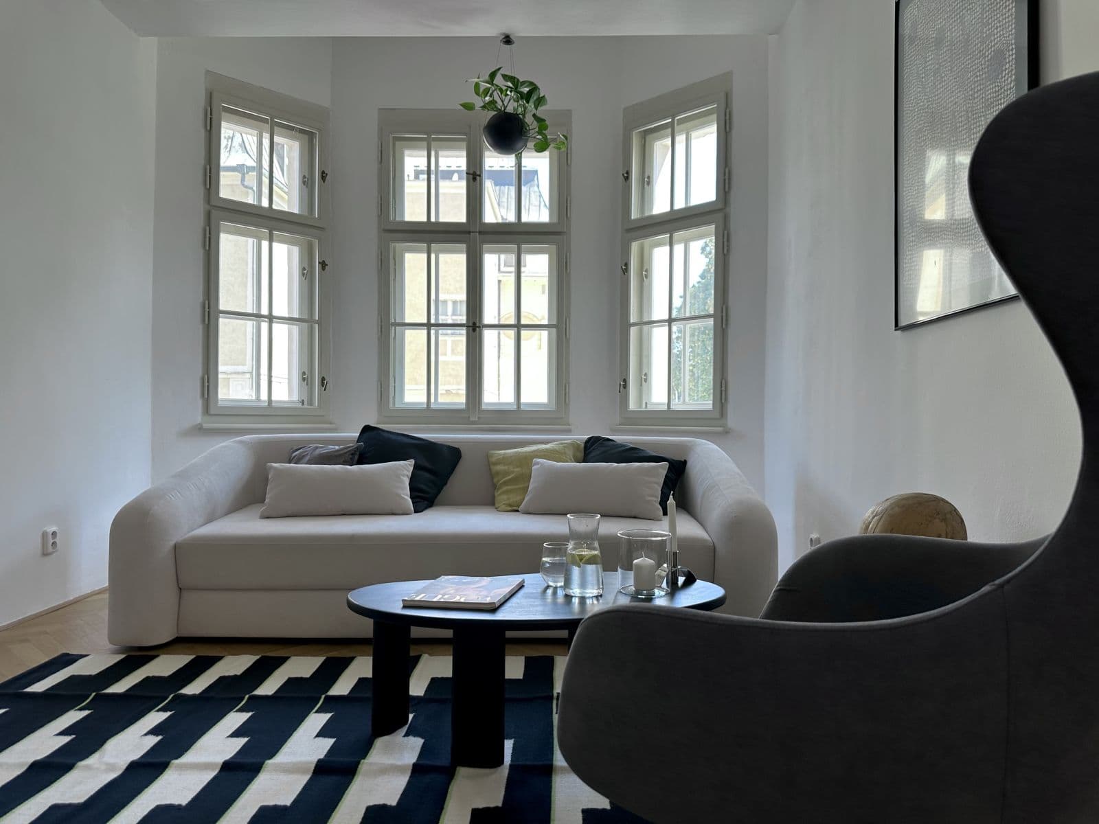 Pronájem bytu  50 m², Hybešova, Praha, Praha