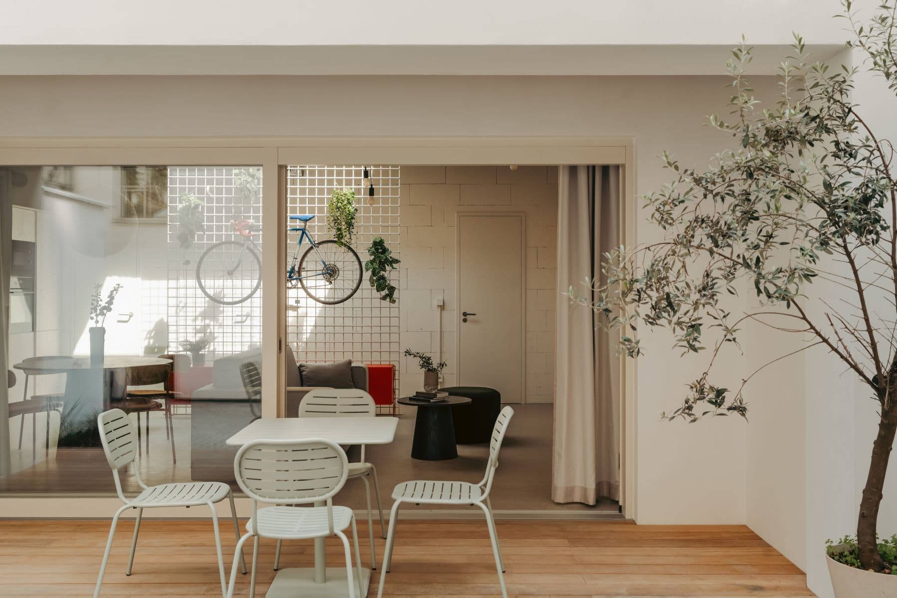 Pronájem bytu  80 m², Sevastopolská, Praha, Praha