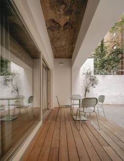 Pronájem bytu  80 m², Sevastopolská, Praha, Praha