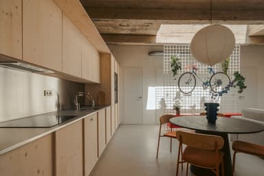 Pronájem bytu  80 m², Sevastopolská, Praha, Praha