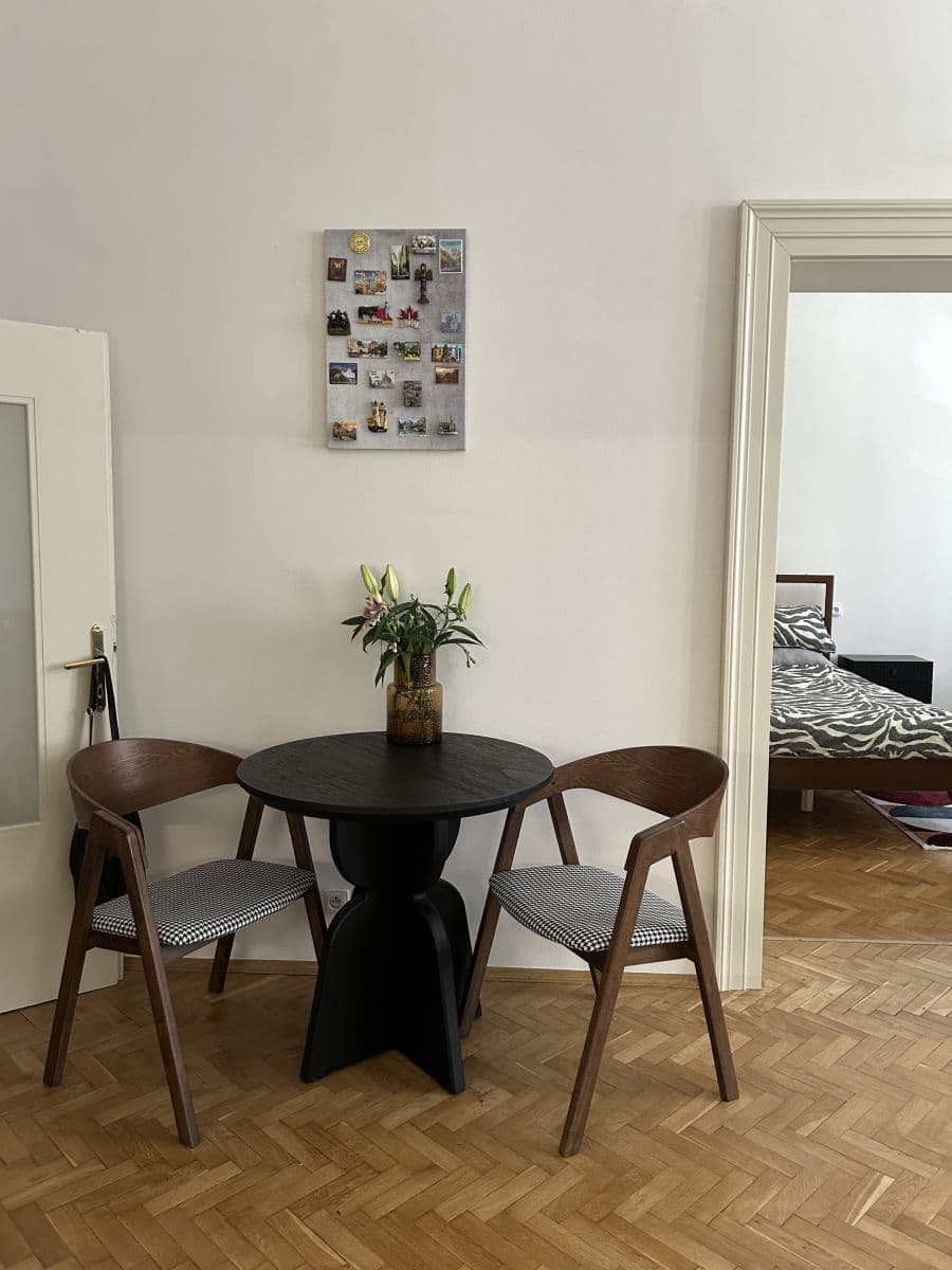 Pronájem bytu  60 m², Jungmannova, Praha, Praha