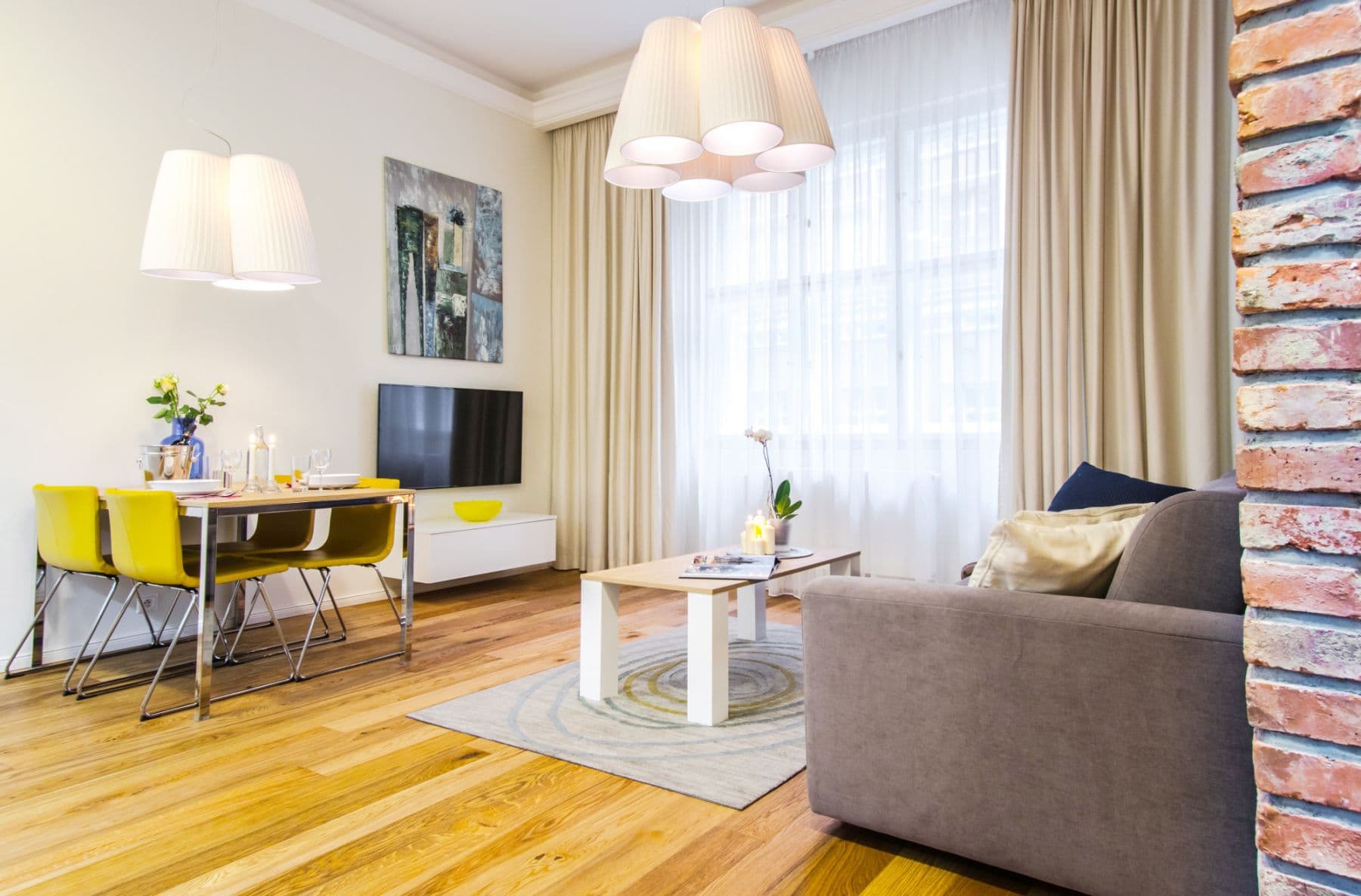 Pronájem bytu  46 m², Dlouhá, Praha, Praha