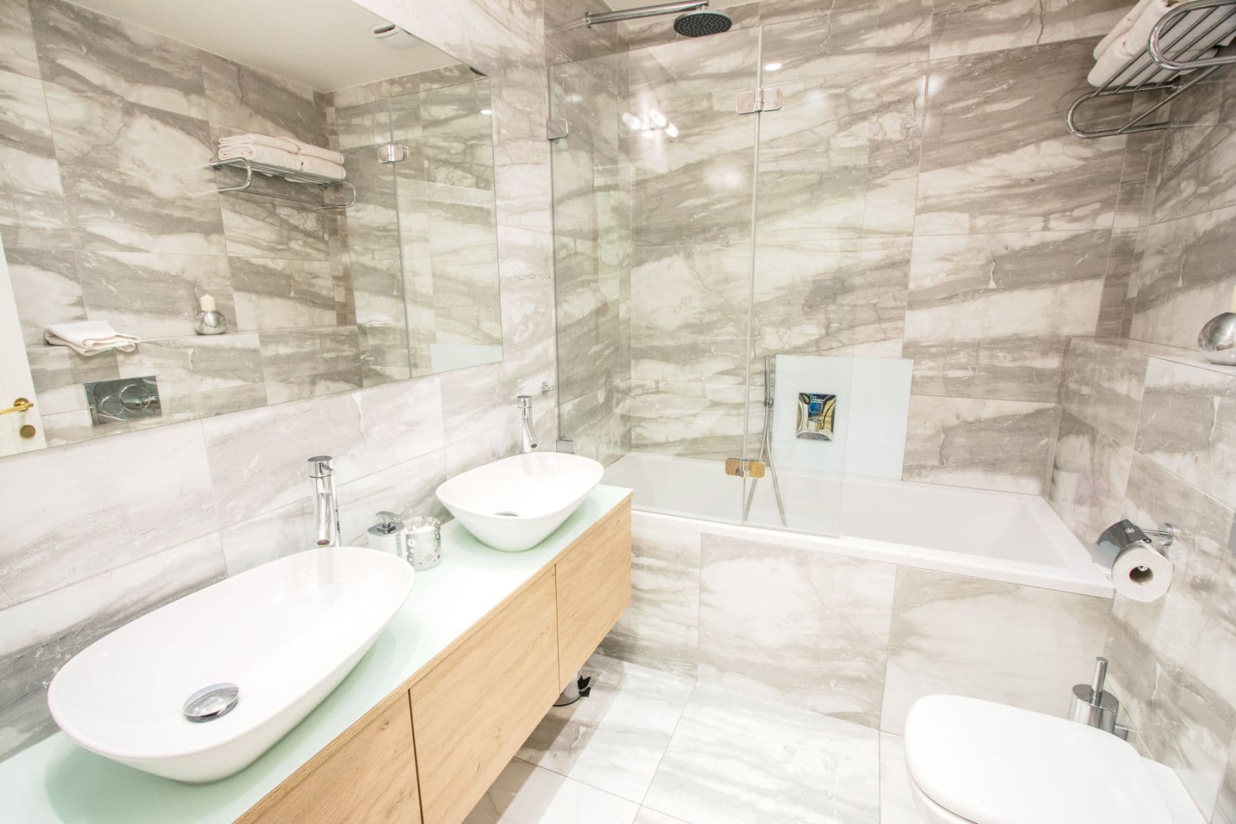 Pronájem bytu  46 m², Dlouhá, Praha, Praha