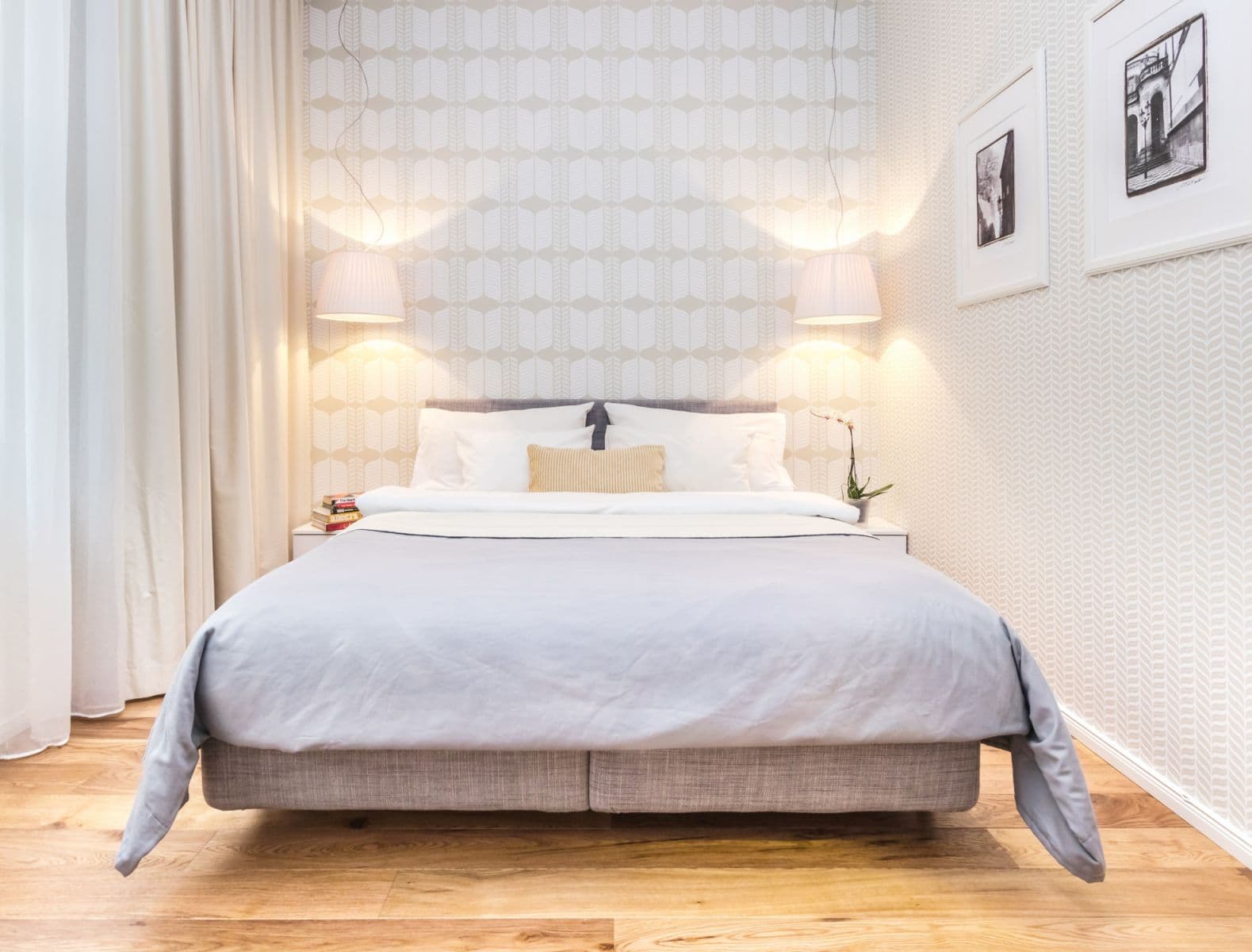 Pronájem bytu  46 m², Dlouhá, Praha, Praha