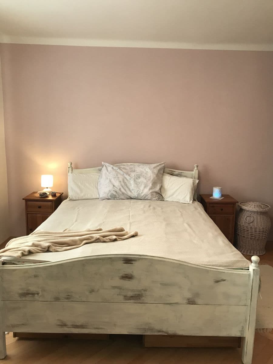 Pronájem bytu  47 m², Jerevanská, Praha, Praha