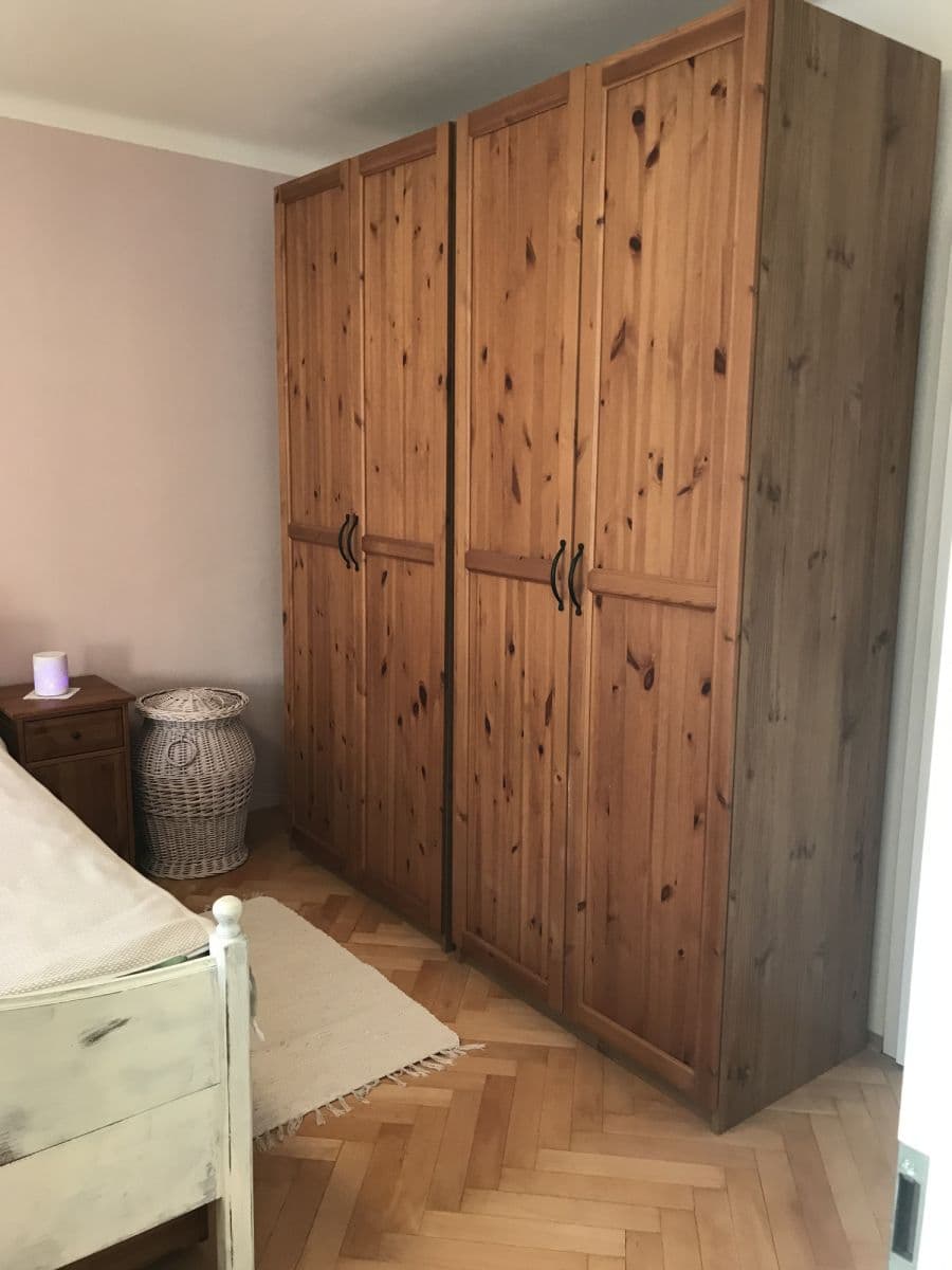 Pronájem bytu  47 m², Jerevanská, Praha, Praha