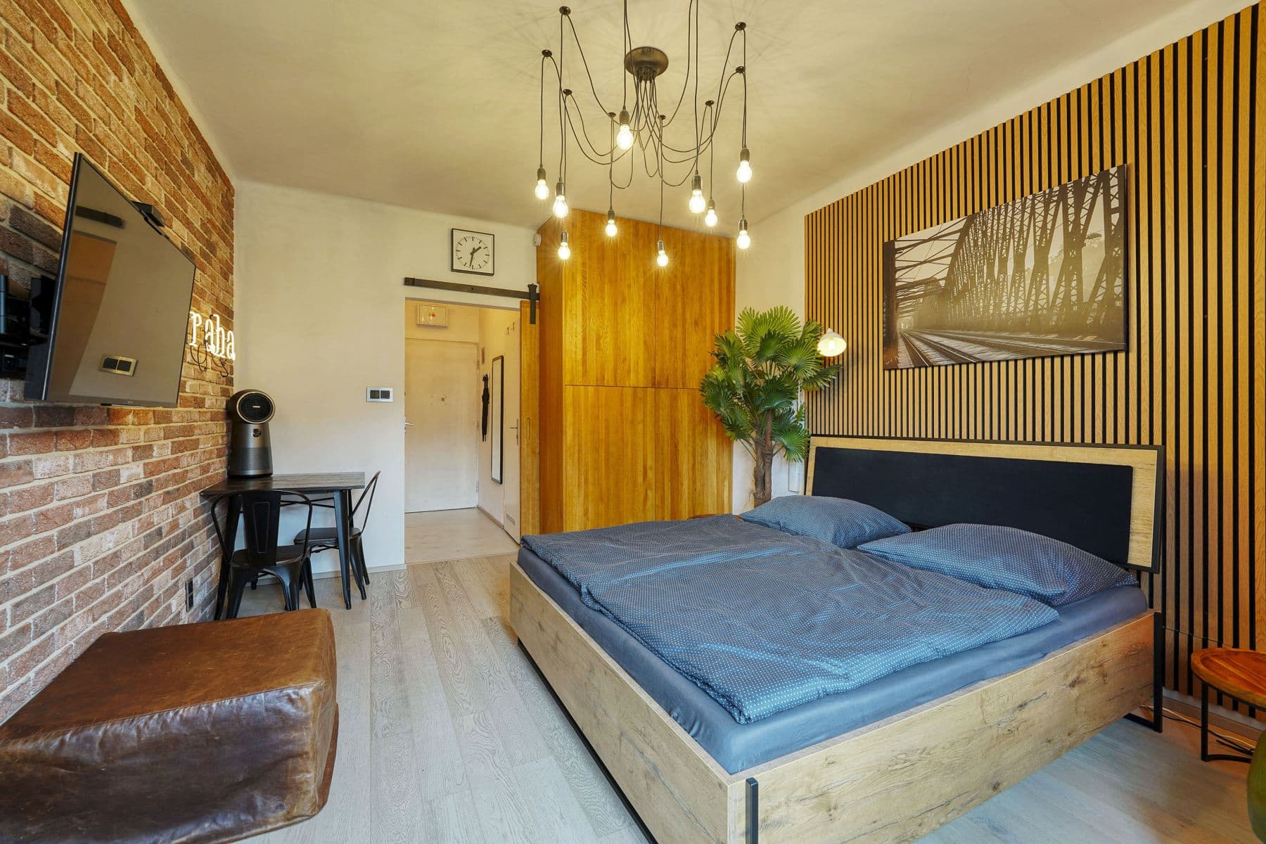 Pronájem bytu  29 m², Vratislavova, Praha, Praha