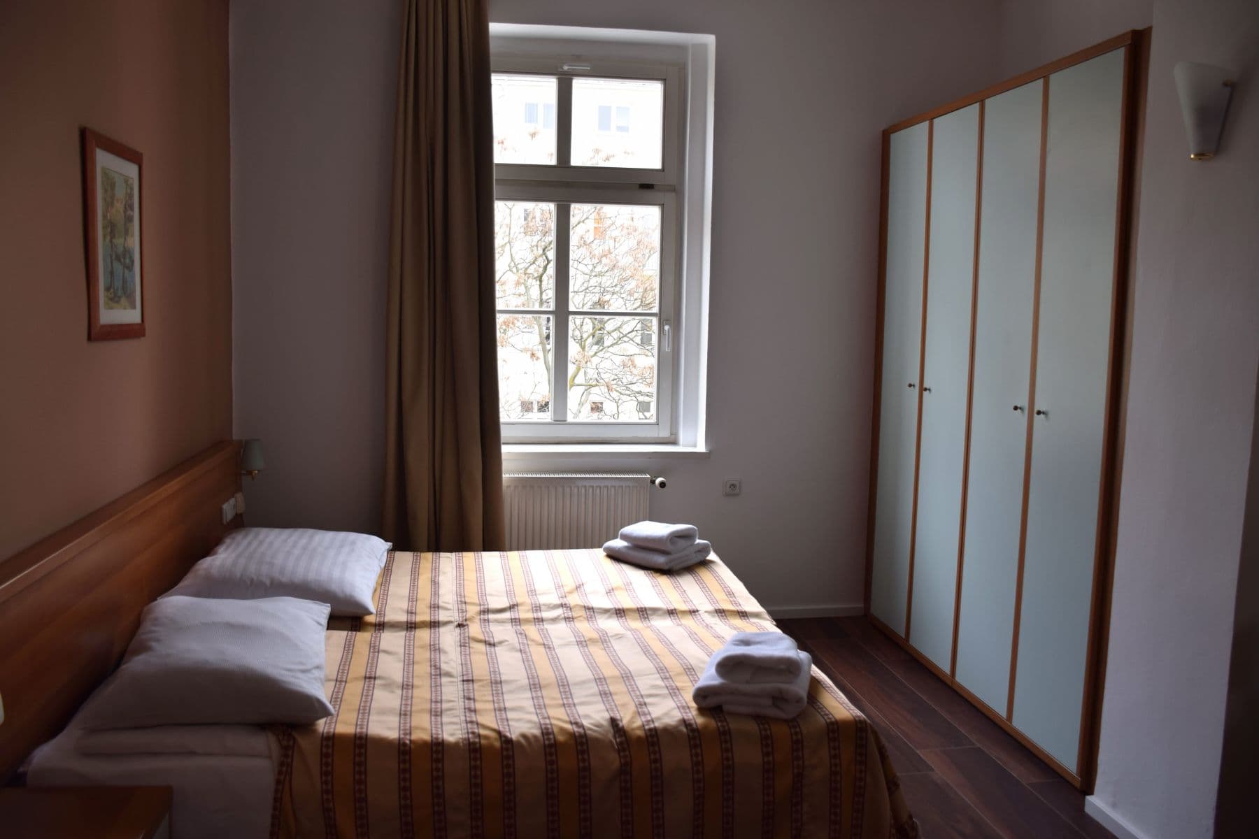 Pronájem bytu  25 m², Sokolská, Praha, Praha