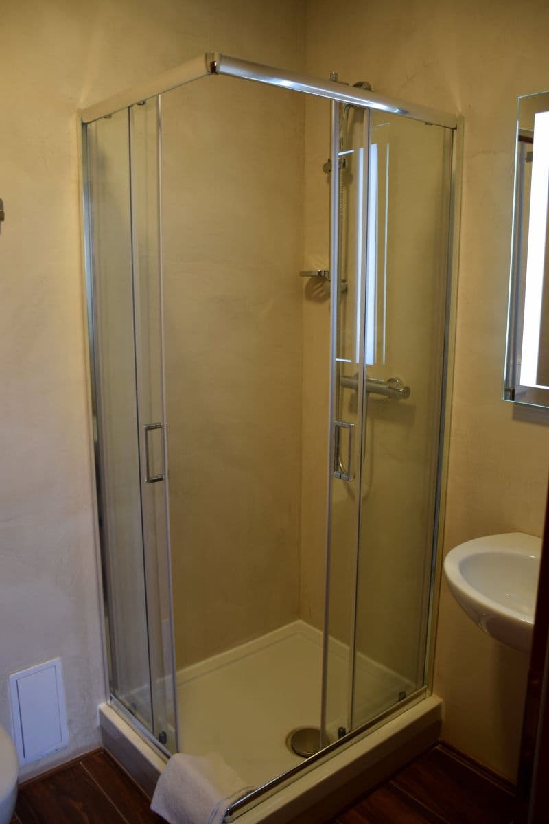 Pronájem bytu  25 m², Sokolská, Praha, Praha