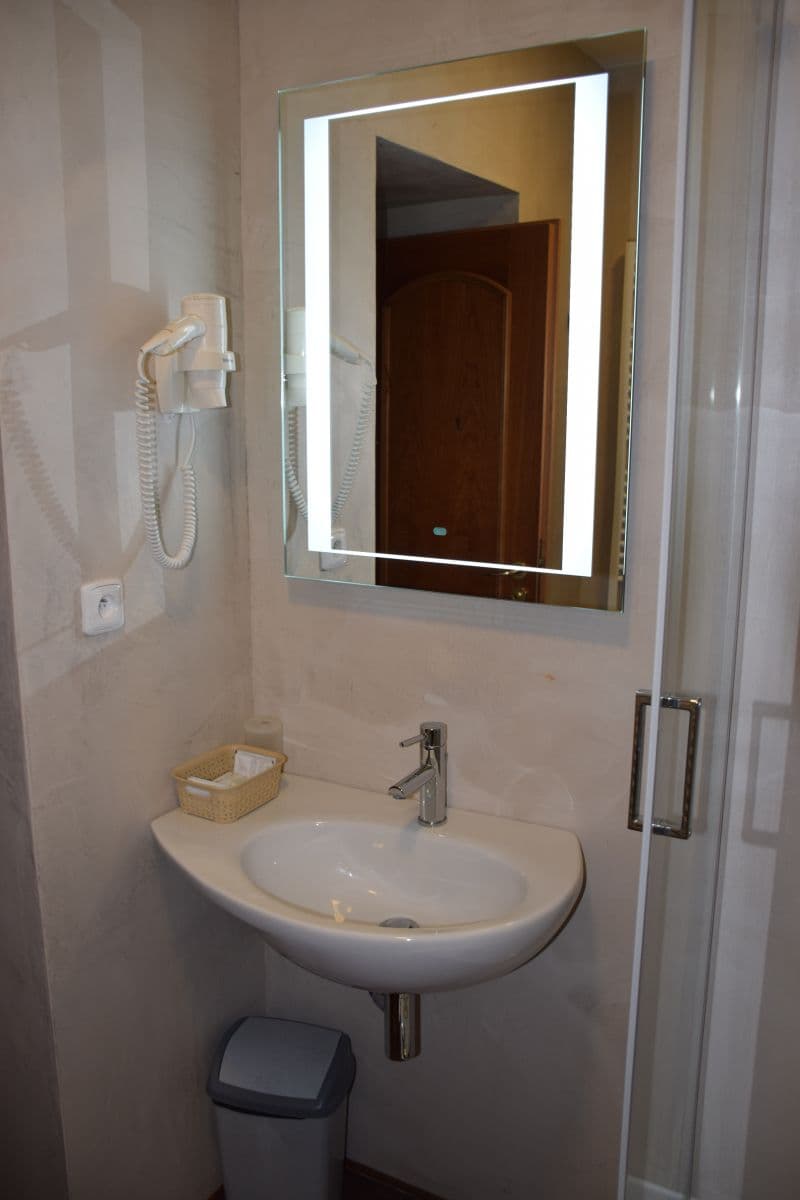 Pronájem bytu  25 m², Sokolská, Praha, Praha