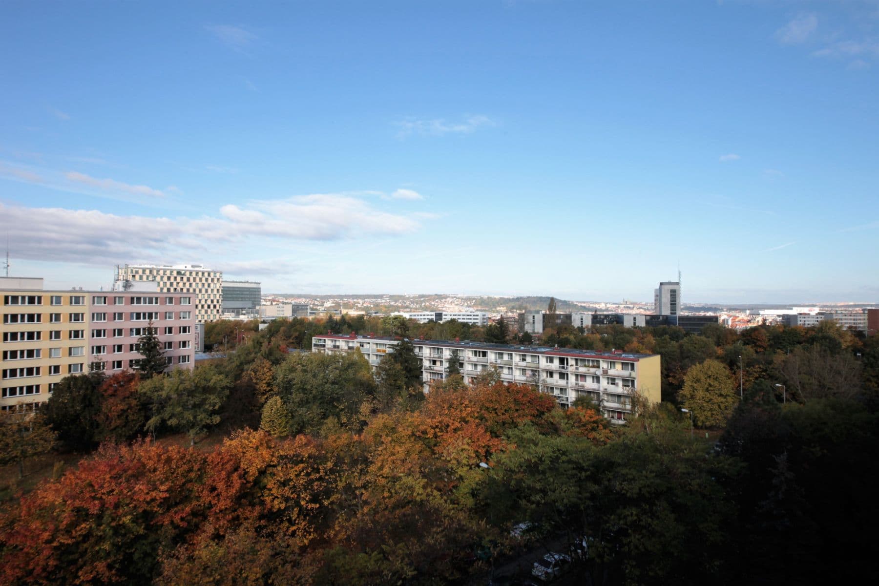 Pronájem bytu  40 m², Pujmanové, Praha, Praha