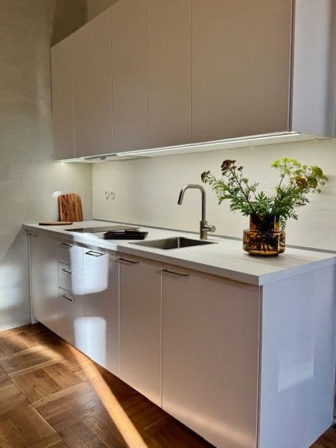 Pronájem bytu  46 m², Buděčská, Praha, Praha