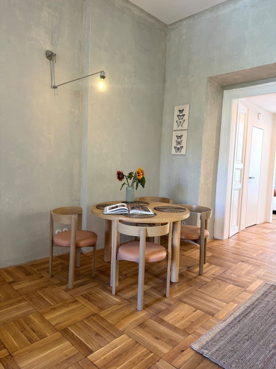 Pronájem bytu  46 m², Buděčská, Praha, Praha