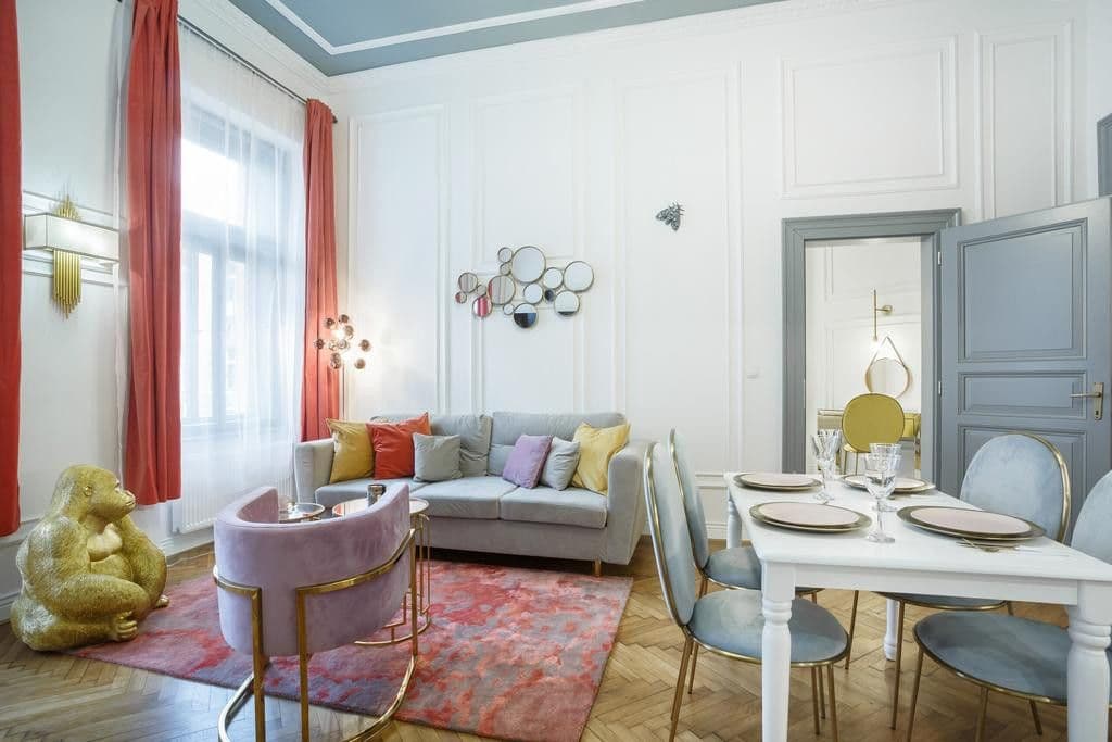 Pronájem bytu  130 m², Opletalova, Praha, Praha