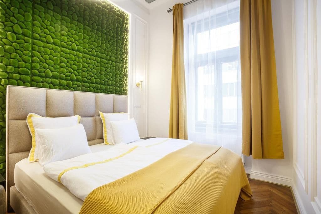 Pronájem bytu  130 m², Opletalova, Praha, Praha