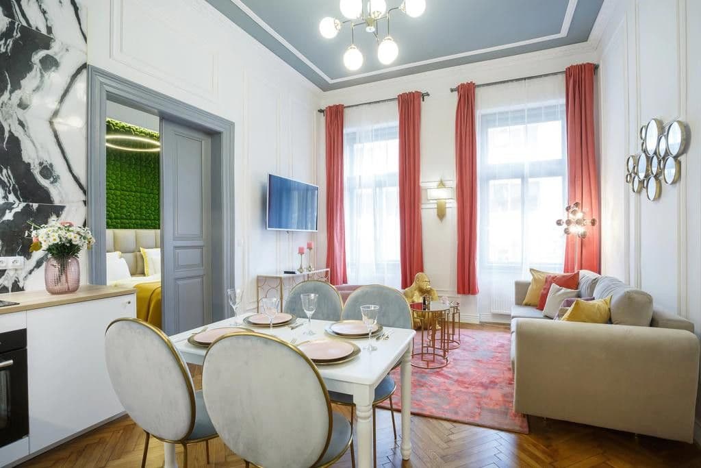 Pronájem bytu  130 m², Opletalova, Praha, Praha