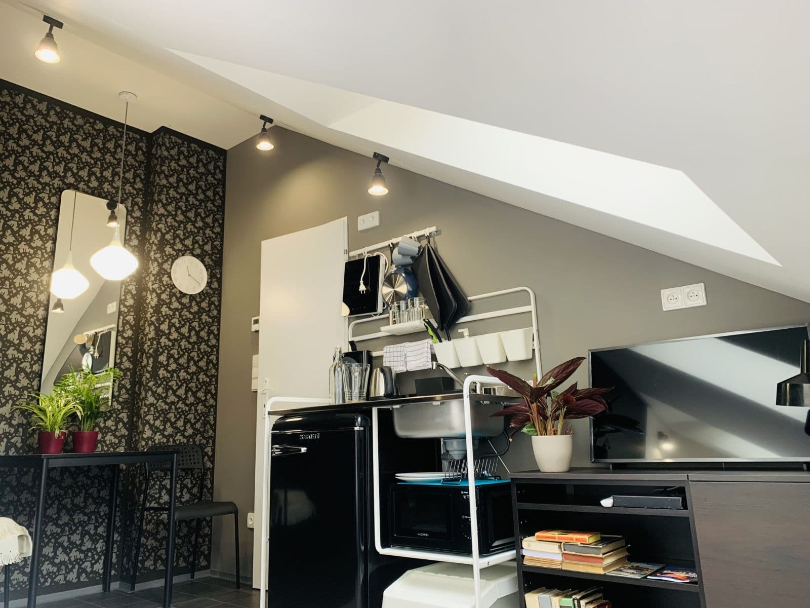 Pronájem bytu  25 m², Na Proseku, Praha, Praha