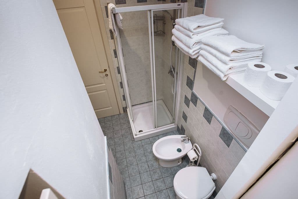 Pronájem bytu  43 m², Tyršova, Praha, Praha