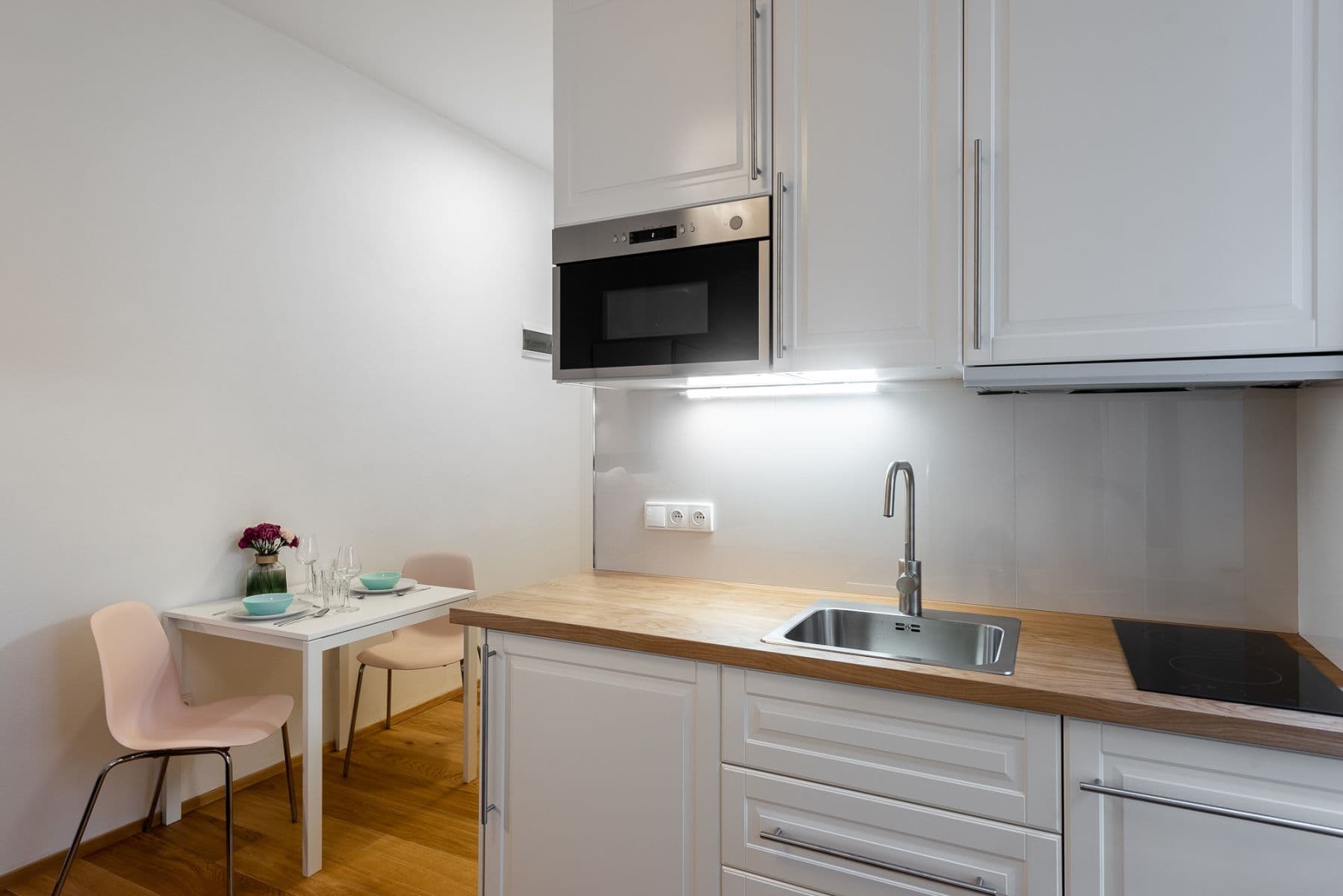 Pronájem bytu  17 m², Těšnov, Praha, Praha