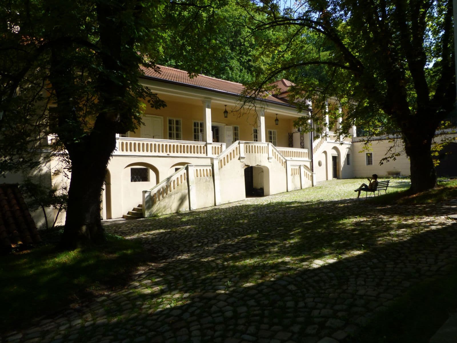 Pronájem bytu  47 m², Na Cihlářce A, Praha, Praha