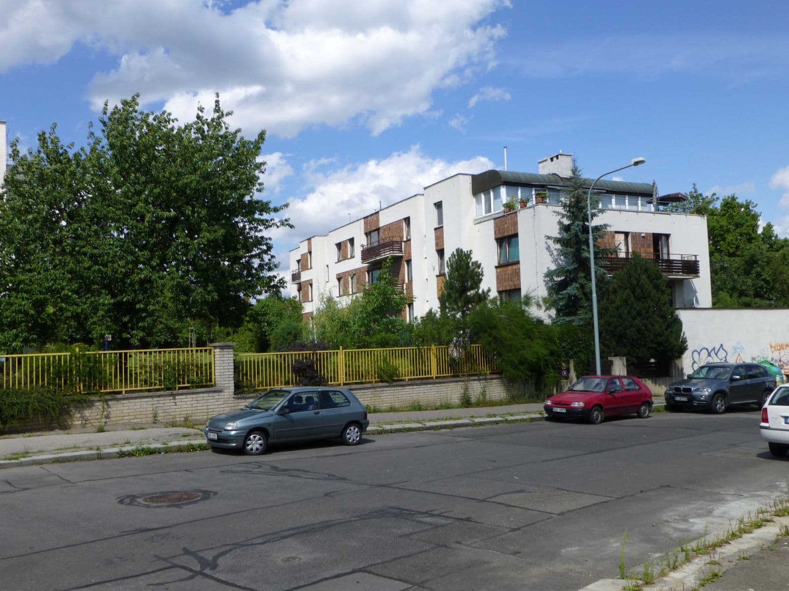 Pronájem bytu  47 m², Na Cihlářce A, Praha, Praha